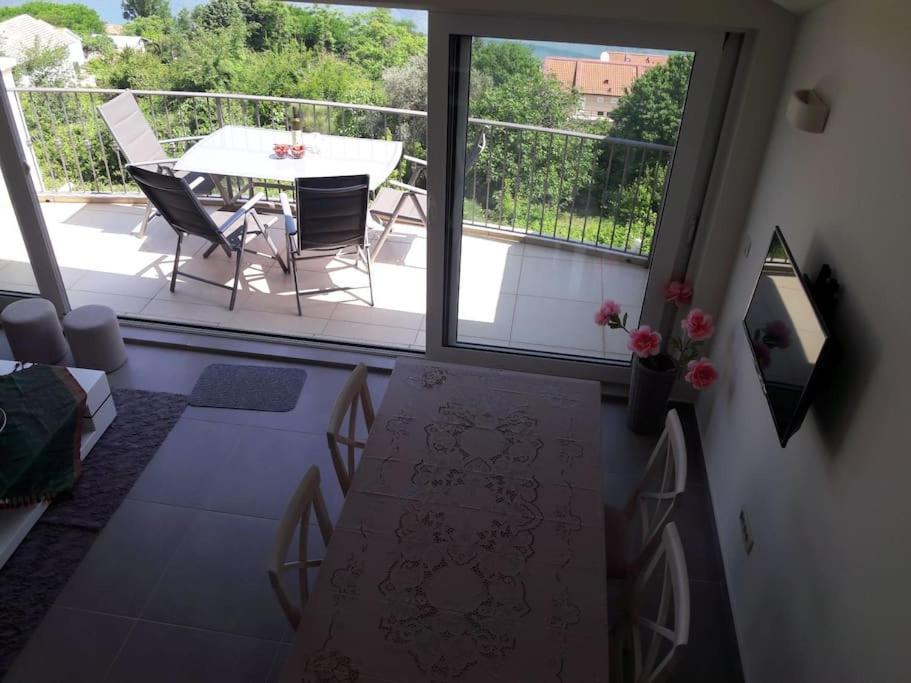 2Br Apartment With Pool Котор Экстерьер фото